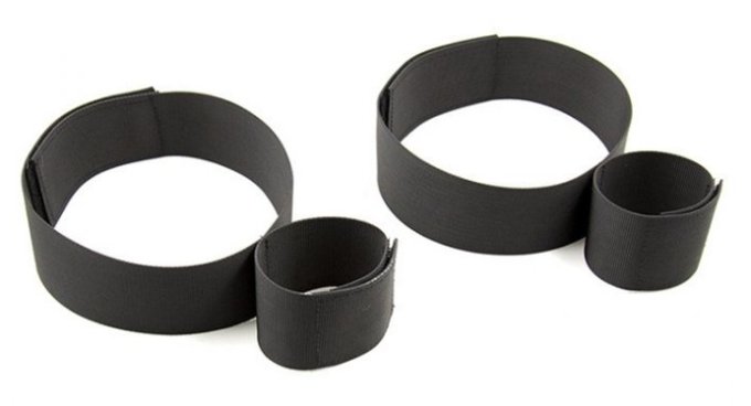 Accessoire d'attache Poignets-Cuisses
