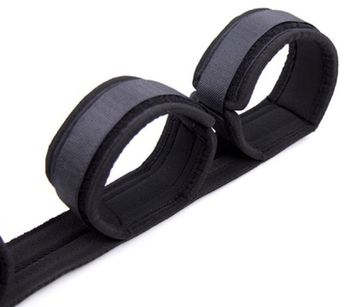 Barre avec Menottes Spreader Nylon noir
