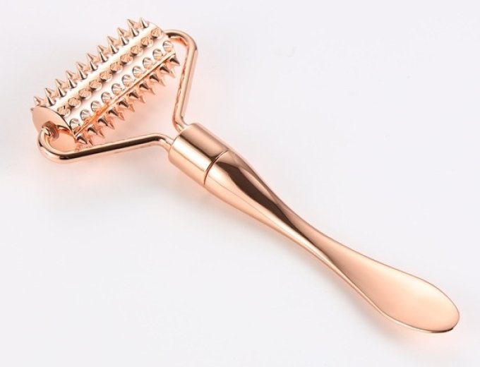 Roulette à picots en métal rosé MICRO ROLLER 12cm